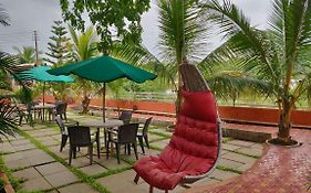 River Retreat Kolad